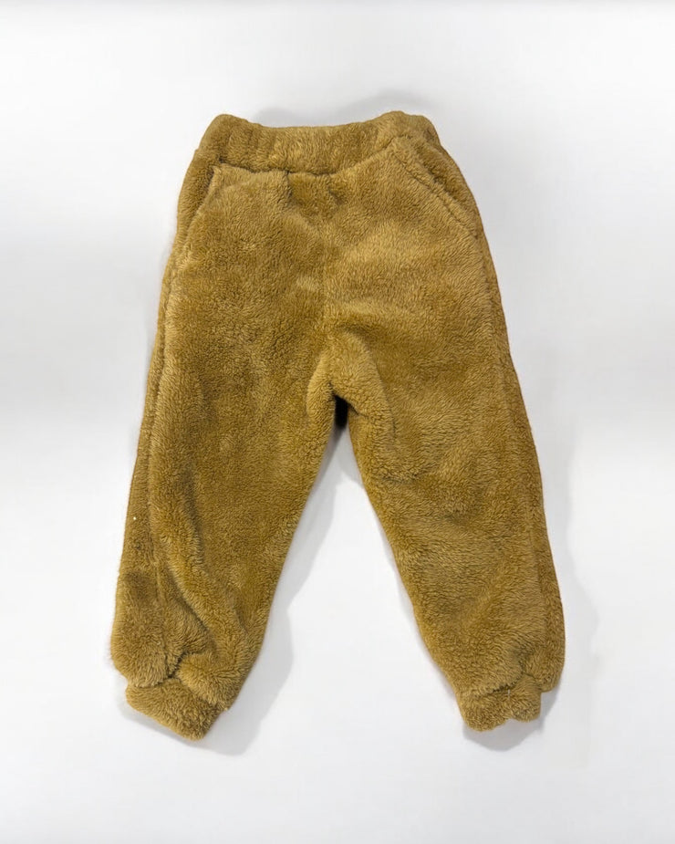 Outlet fur pants ( اختيار الديفوه عشوائي )